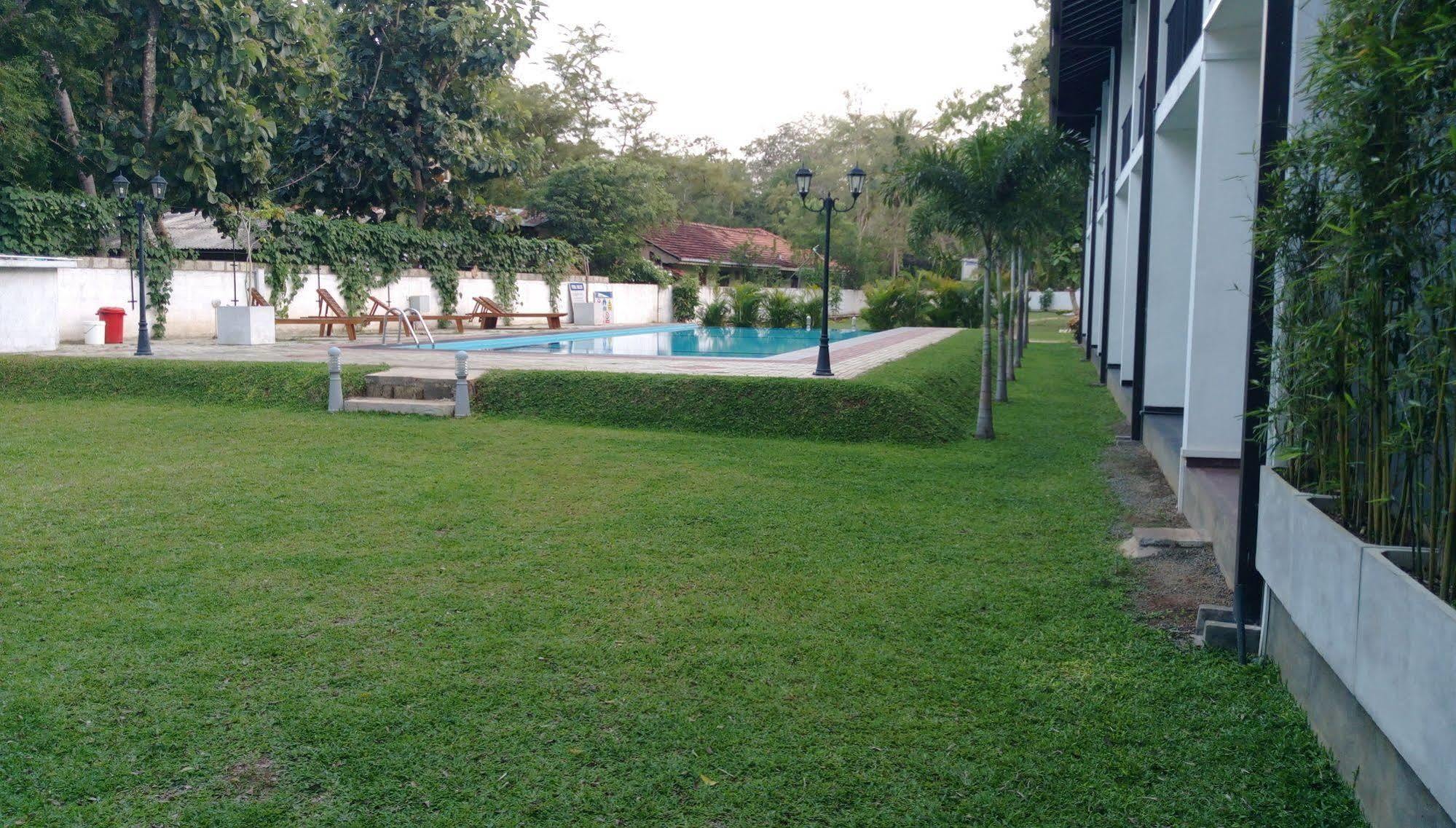 Samwill Holiday Resort Kataragama Exterior foto